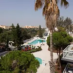 Hotel Urban Valley &