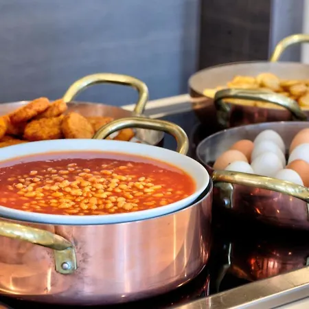 Urban Valley & فندق San Ġwann