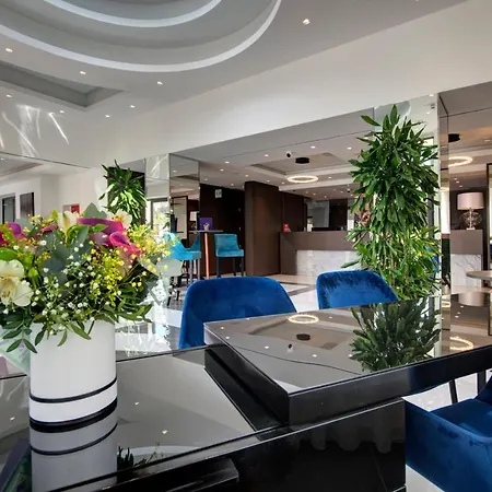 Urban Valley & 4* San Ġwann