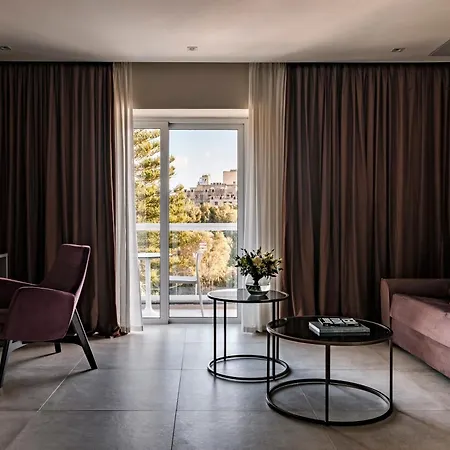 Urban Valley & 4* San Ġwann