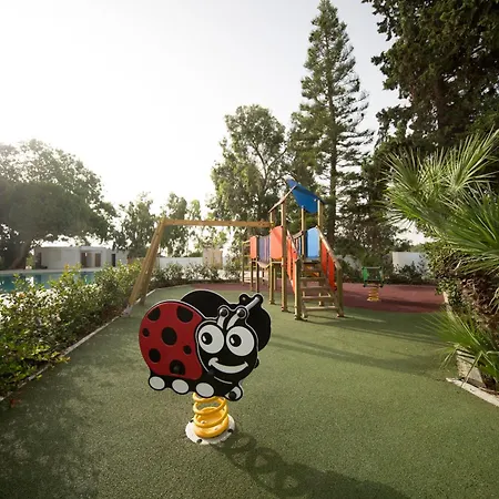 Urban Valley & فندق