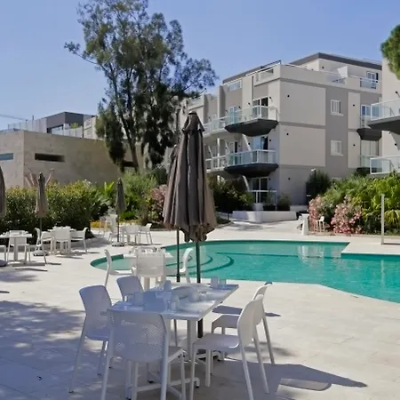 Urban Valley & فندق San Ġwann