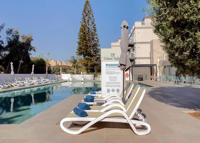 Urban Valley & 4* San Ġwann