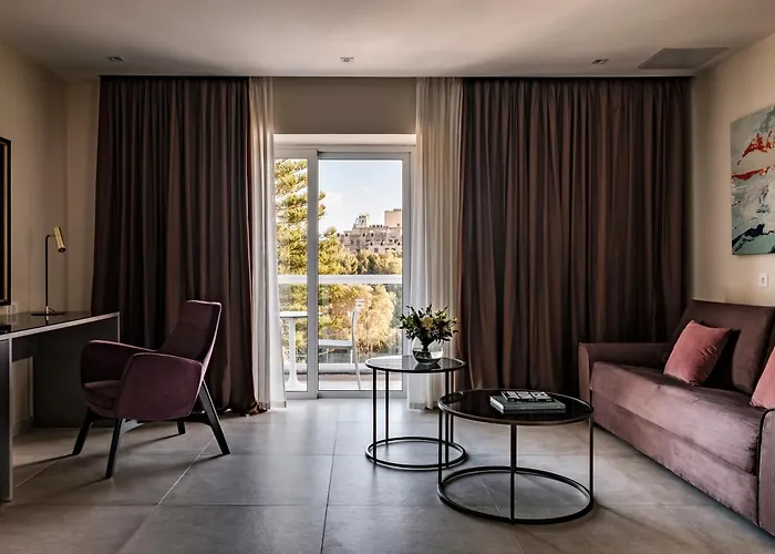 Urban Valley & 4* San Ġwann