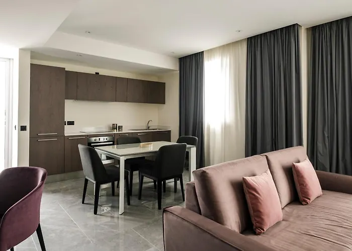 Hotel Urban Valley &