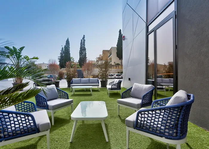 Urban Valley & Hotel San Ġwann