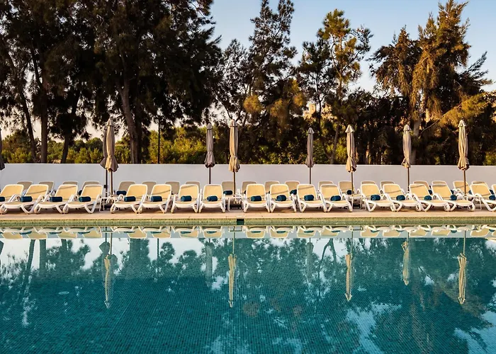 Urban Valley & San Ġwann