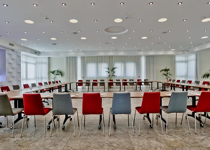 Urban Valley & Hotel