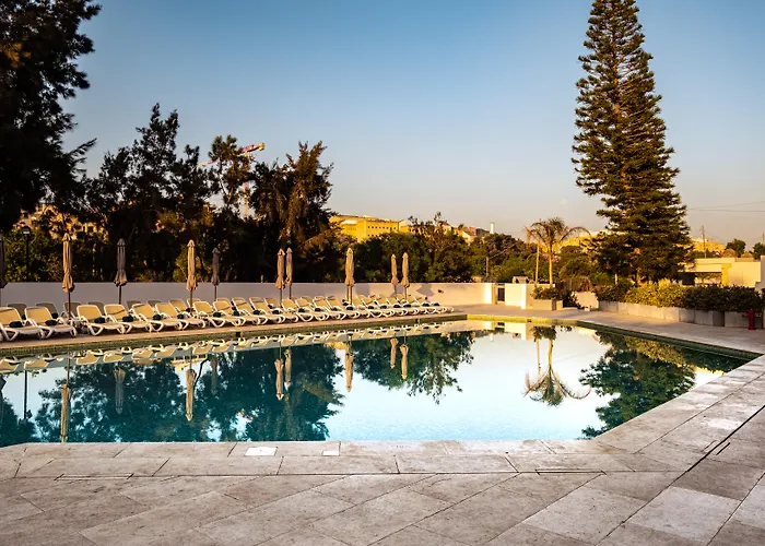 Hotel Urban Valley & San Ġwann