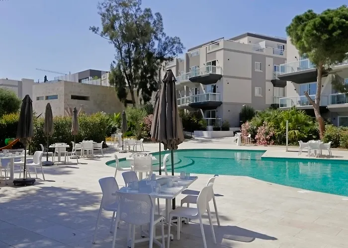 Urban Valley & Hotel San Ġwann