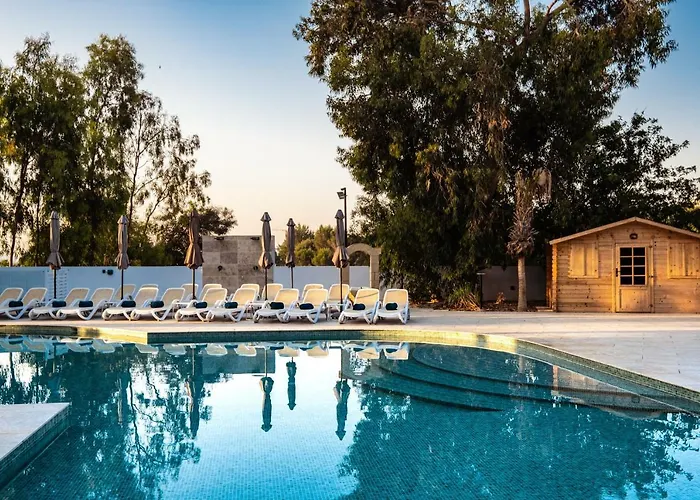 Urban Valley & Hotel